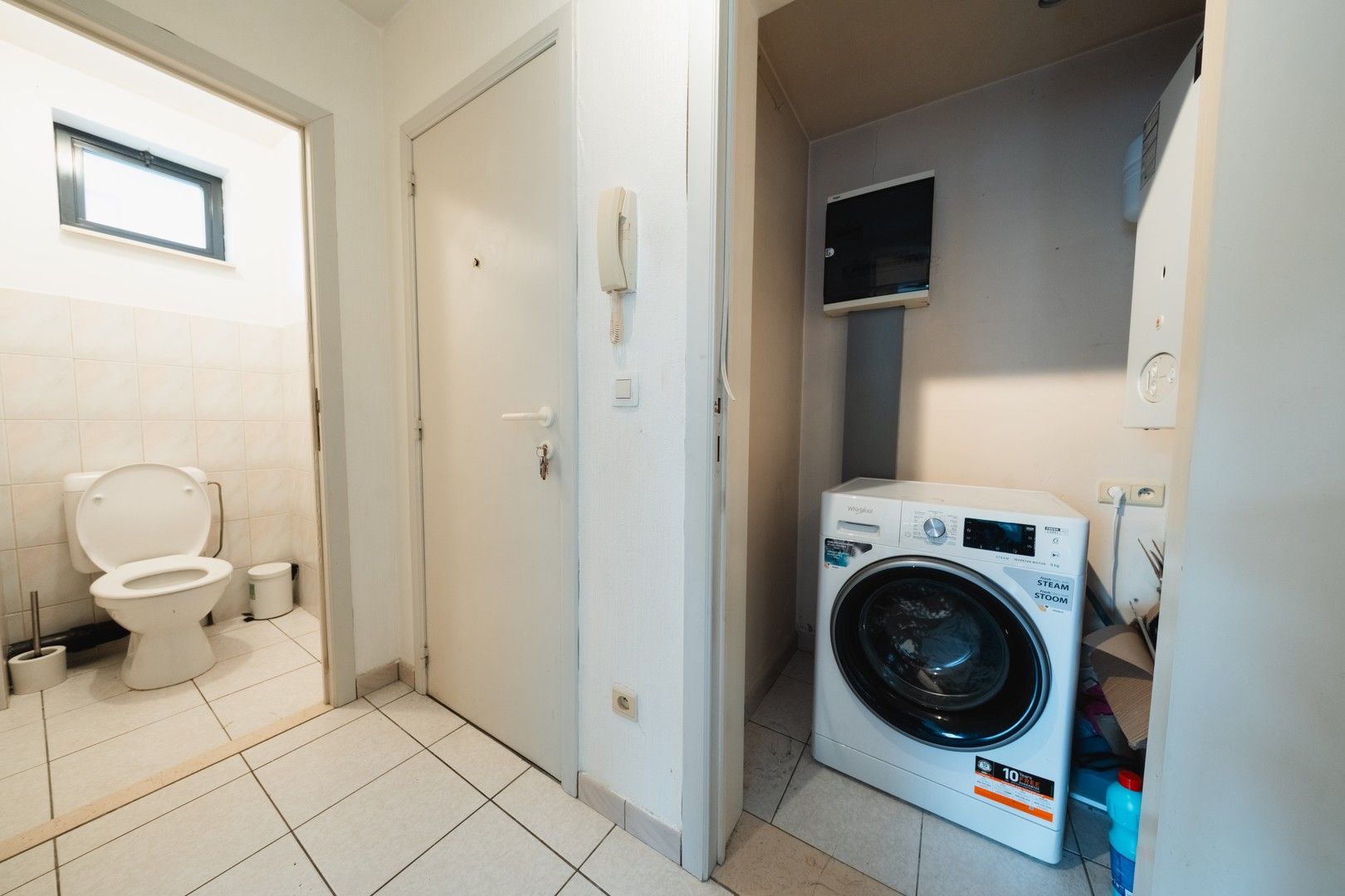 1-kamerappartement met terras in hartje van Bornem. foto 15