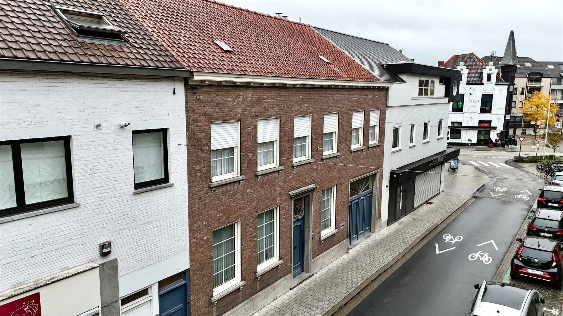 Karakter woning met garage in centrum Kuurne. foto 2