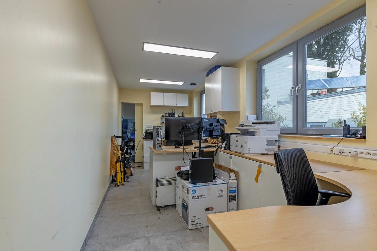 MAGAZIJN/APPARTEMENT/BURELEN en WONING te ASSEBROEK foto 20