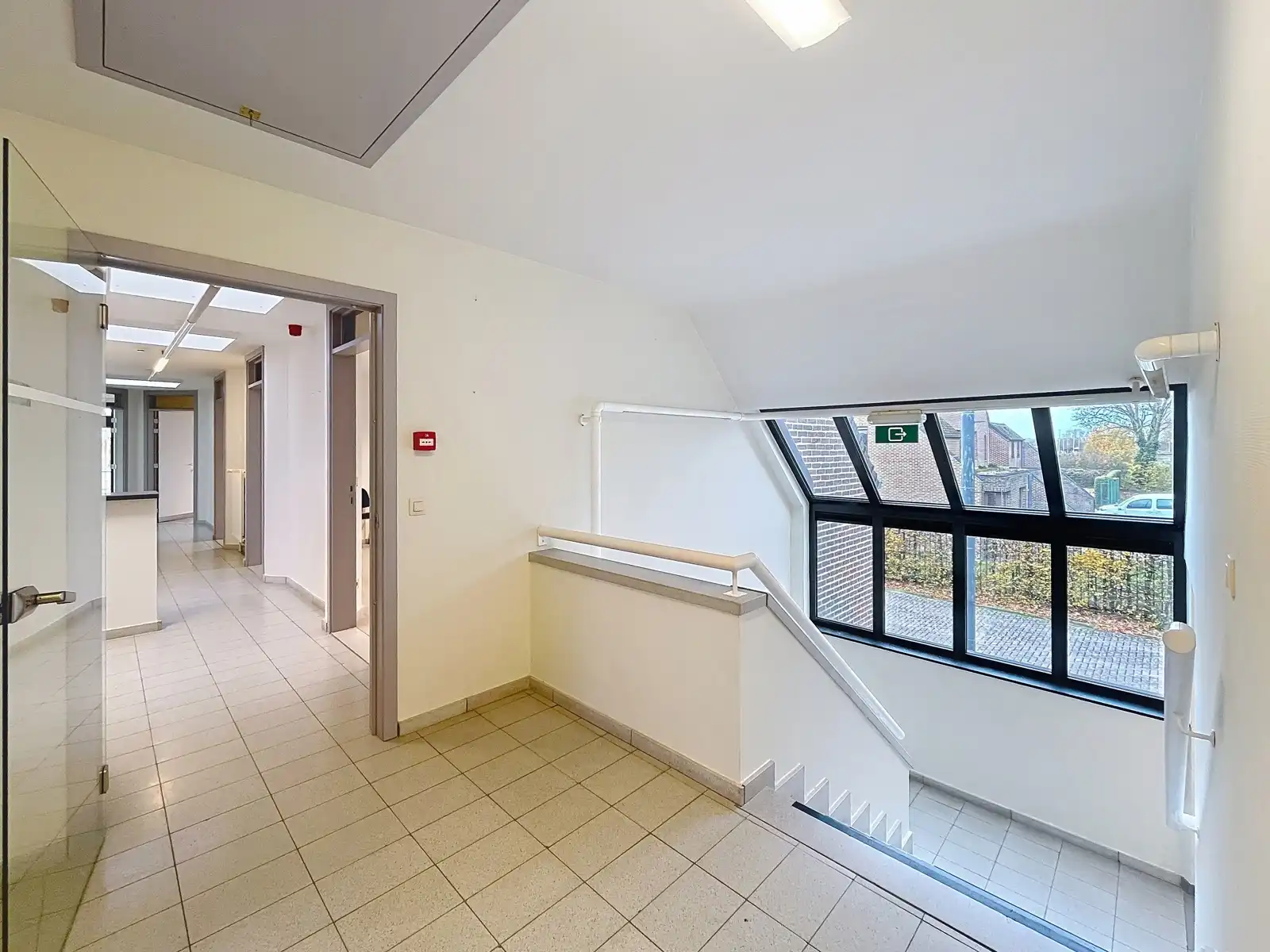 Vlot bereikbare kantoorruimtes in Kinrooi.  foto 5