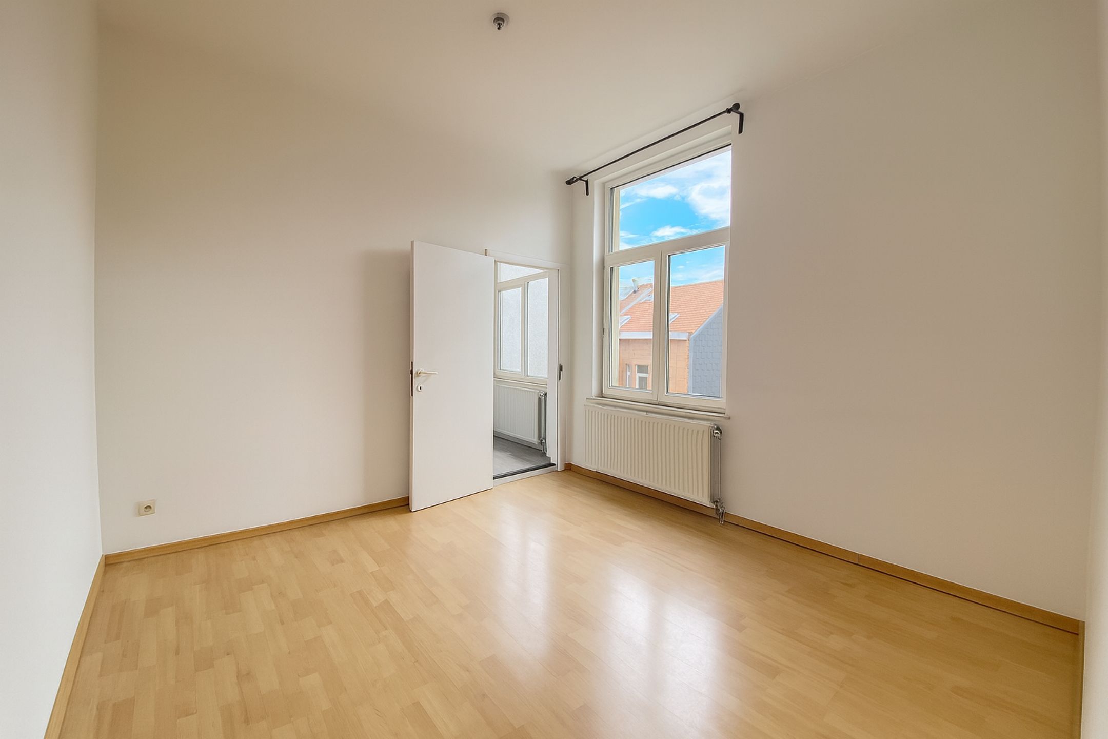 Bezoeken enkel par mail foto 3