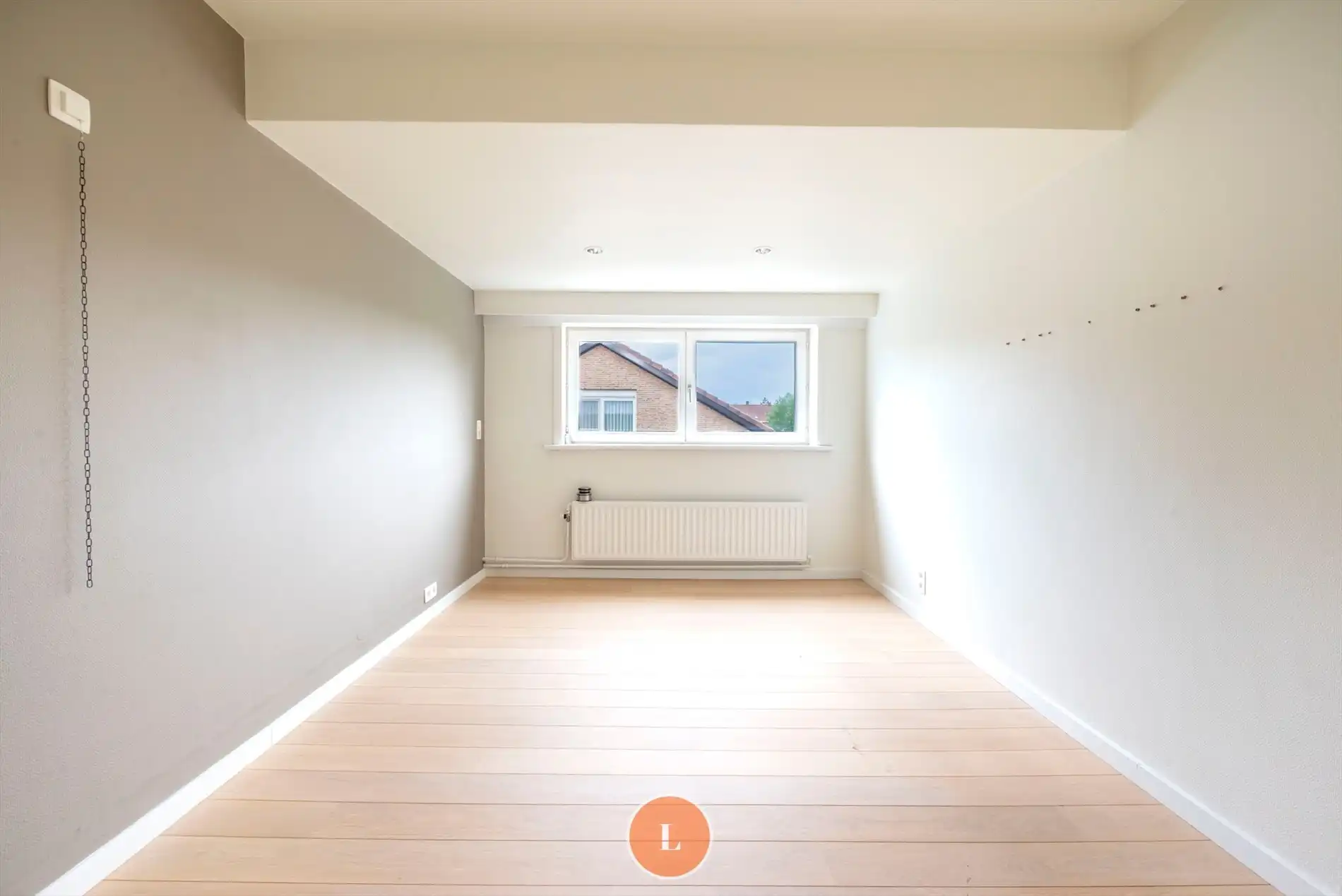 Villa met praktijkruimte en vijver op 1349m² foto 17