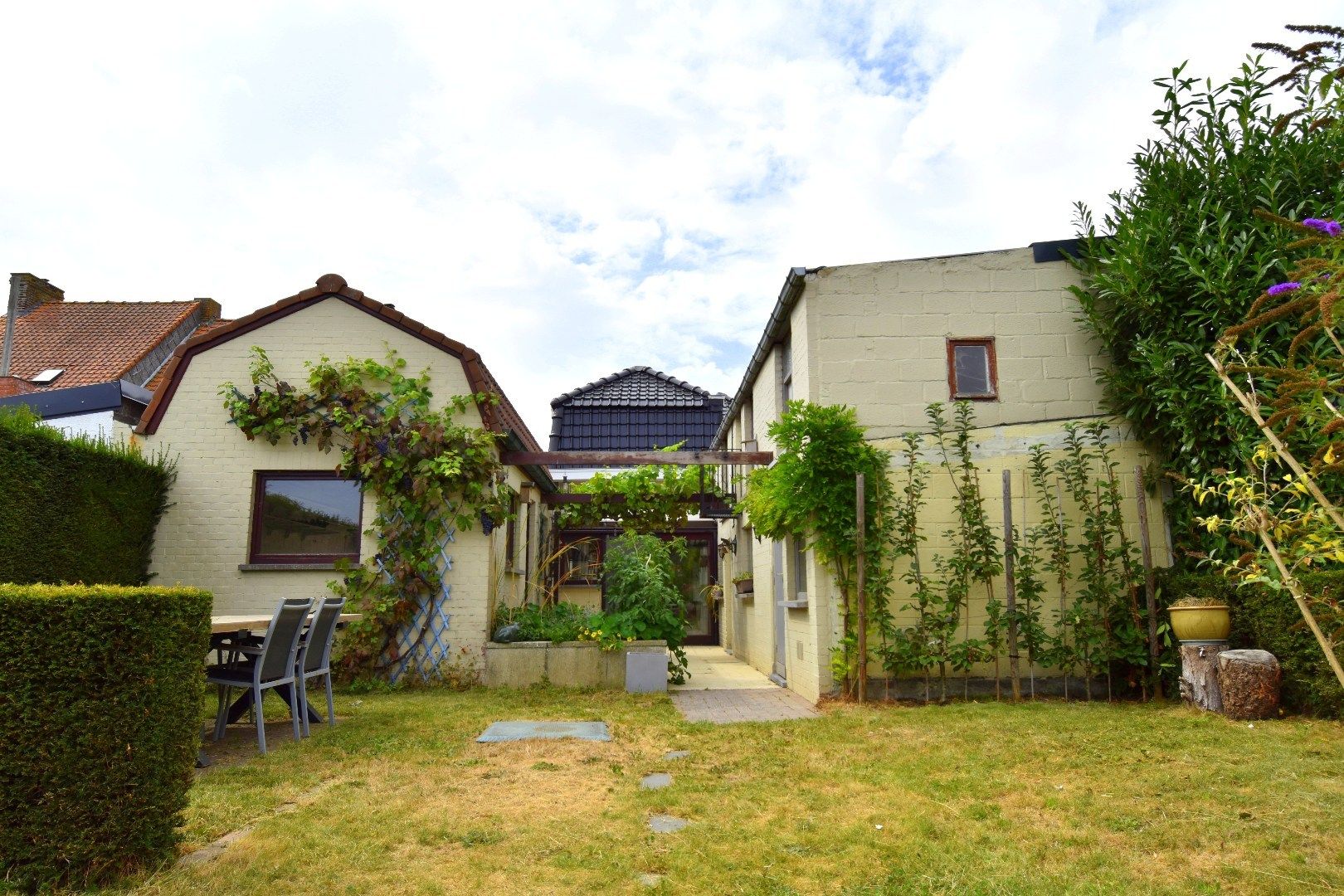 Charmante alleenstaande woning met 3 slaapkamers, tuin en garage in een rustige straat te Rollegem foto 25