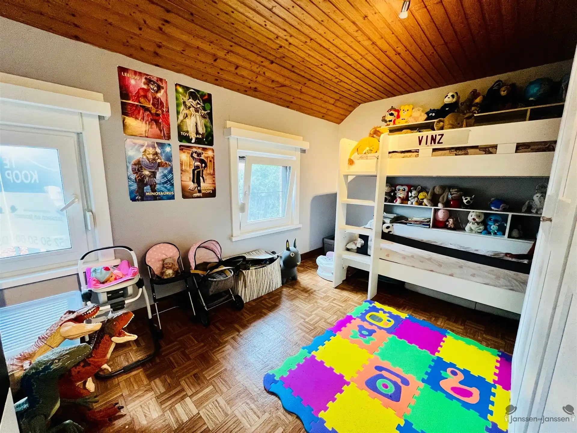 Eengezinswoning met 2 slpkmrs & tuin in doodlopende straat foto 13