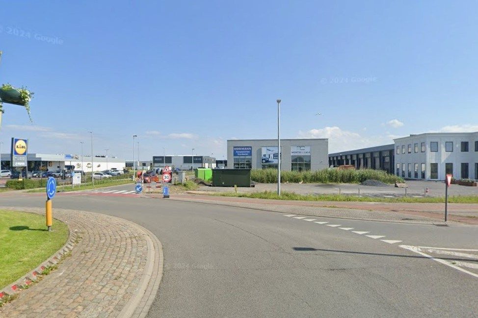 23 parkeerplaatsen in Middelkerke foto 2