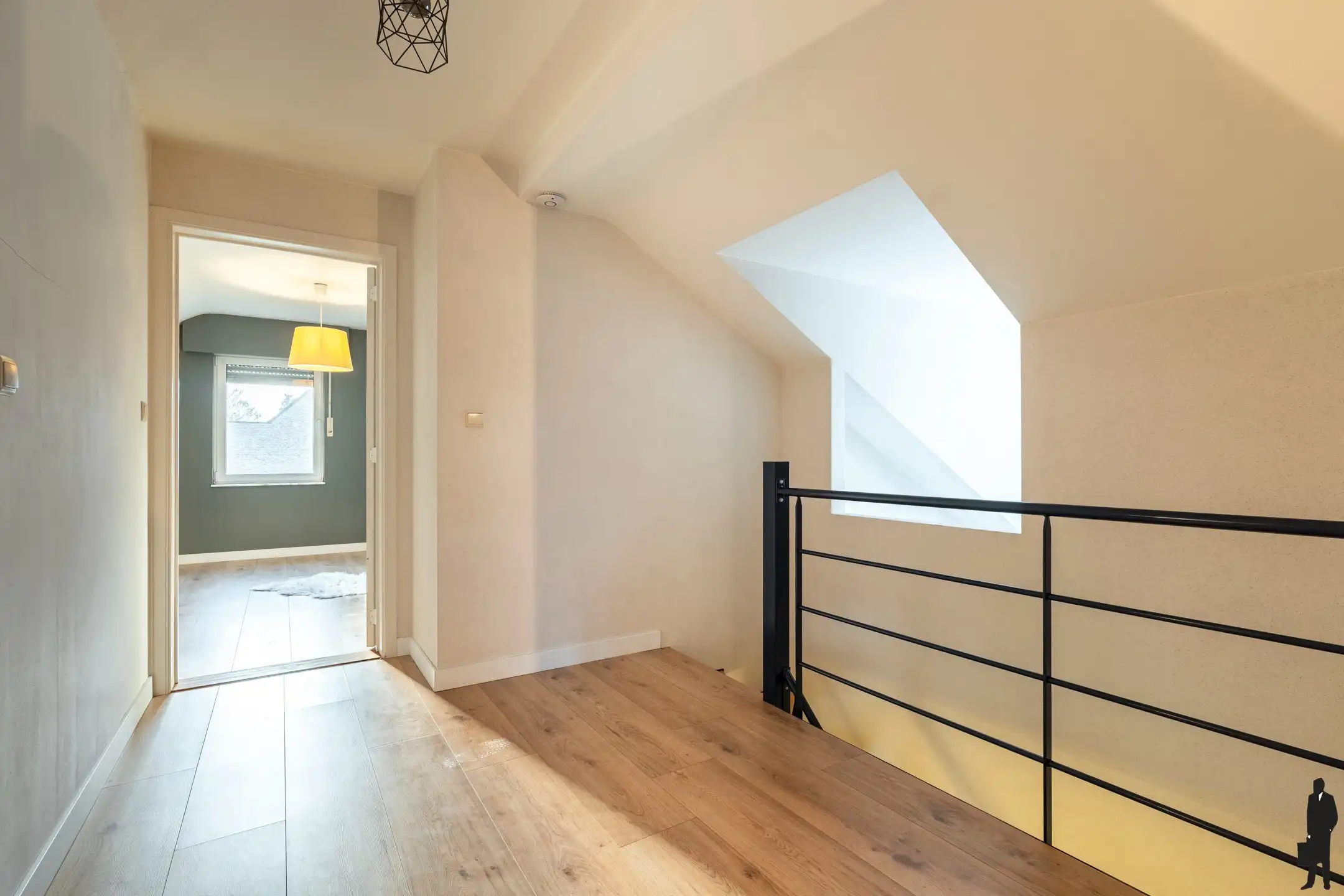 Vrijstaande woning op een ruim perceel van ca. 1.300 m² in hartje Loenhout! foto 21