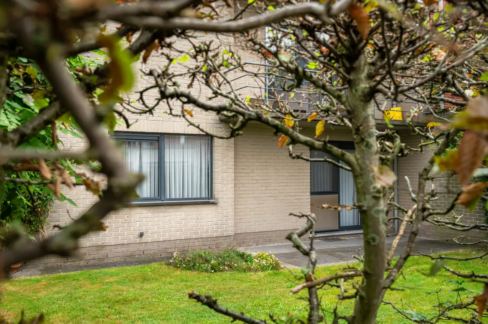 Centraal en rustig gelegen gelijkvloers appartement foto 18