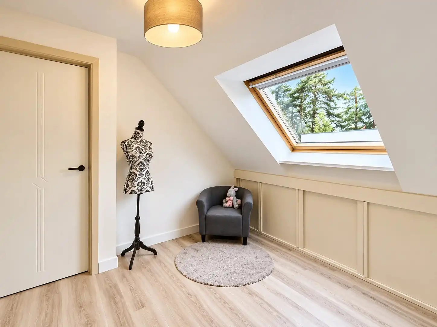 Instapklare woning met 4 slaapkamers op een mooi perceel. foto 22