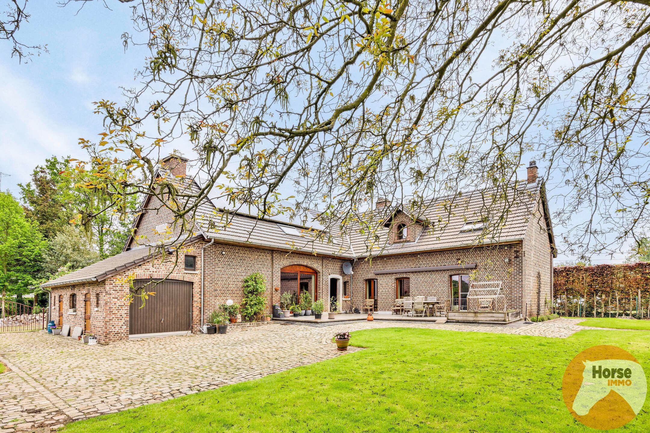 KERMT - Statige hoeve met bijgebouwen op 2ha13  foto 1