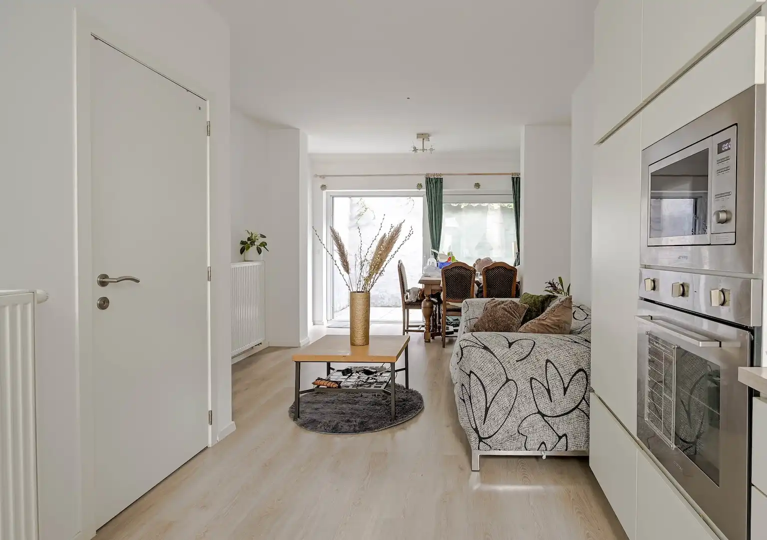 toffe gerenoveerde stadswoning met groene patio op Sint-Anna foto 6