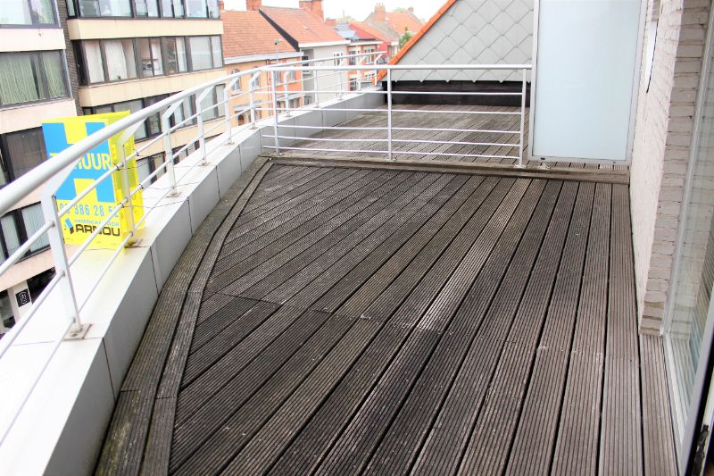 Lichtrijk hoekappartement met 2 kamers, ruim terras met prachtig zicht en garage foto 16