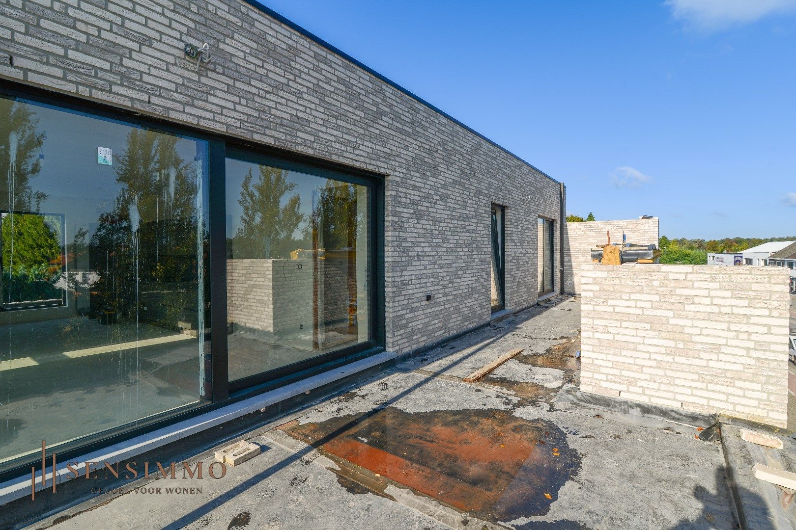 Nieuwbouw penthouse met 2 slaapkamers, dubbel terras en parking!  foto 8