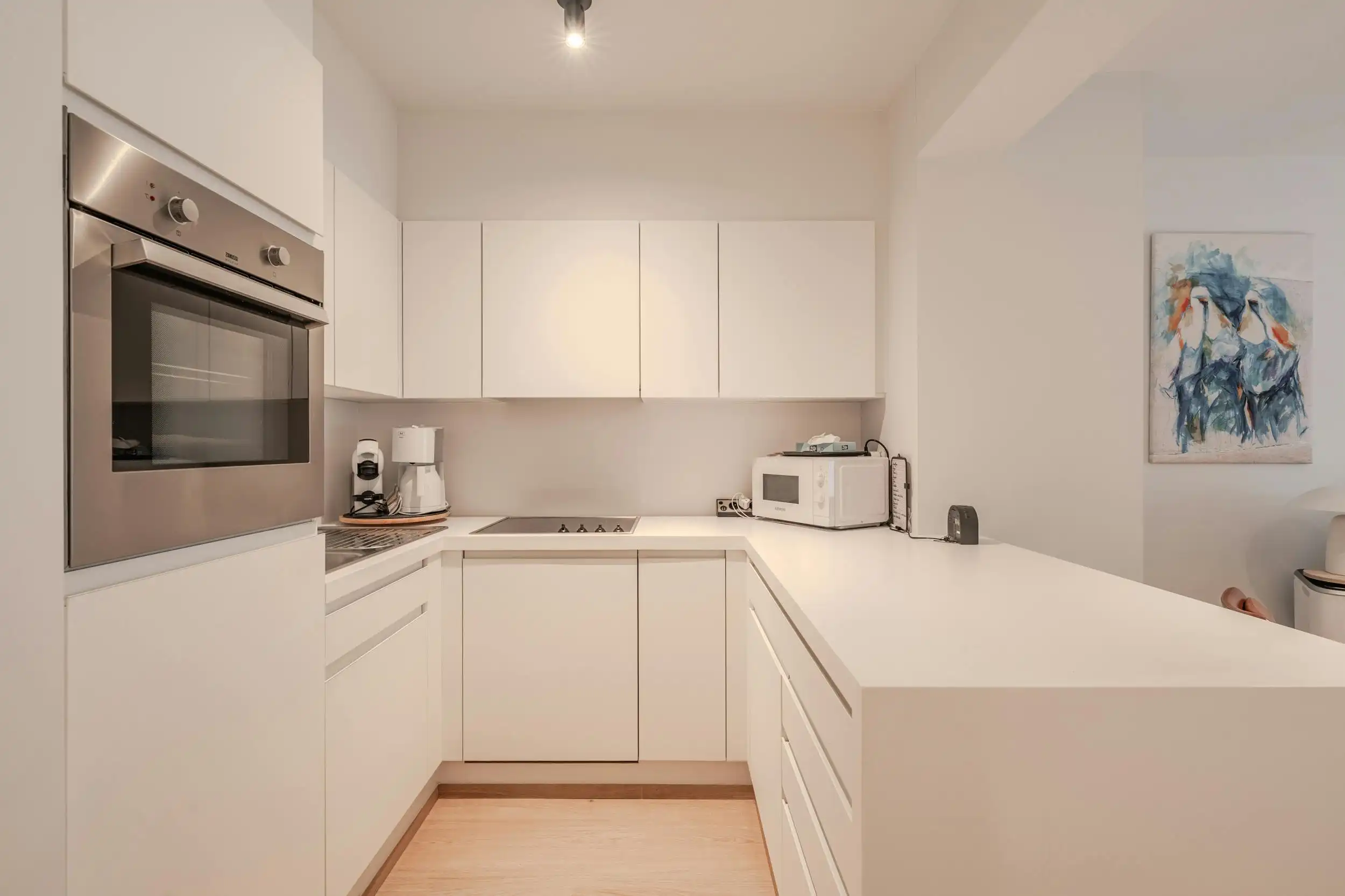 Stijlvol gerenoveerde studio op toplocatie foto 6