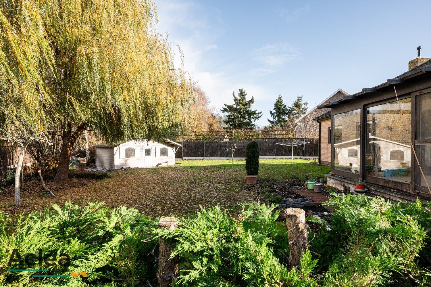 Vrijstaande woning op ruim perceel foto 33