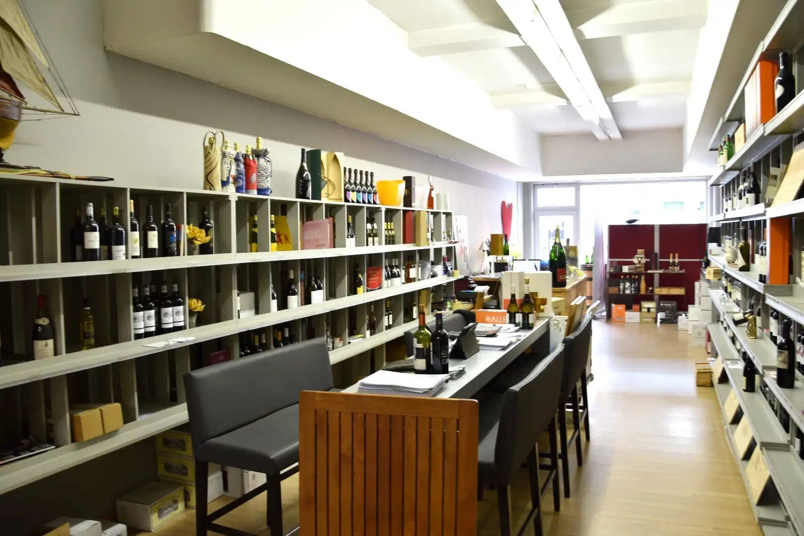 Commercieel pand te koop op de rand van het stadscentrum in Kortrijk foto 3