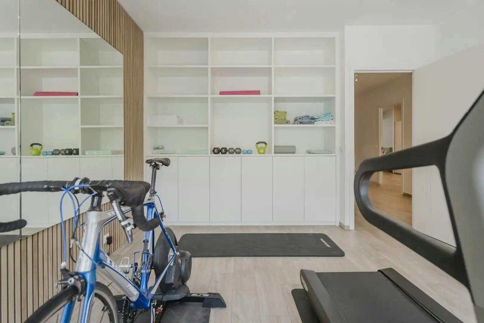 Architecturale woning met uniek loftgevoel in Kortrijk foto 19