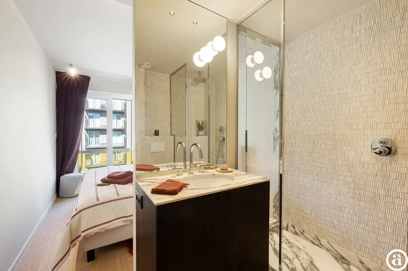 Mooi gerenoveerd appartement met open zicht over de villa's  foto 24