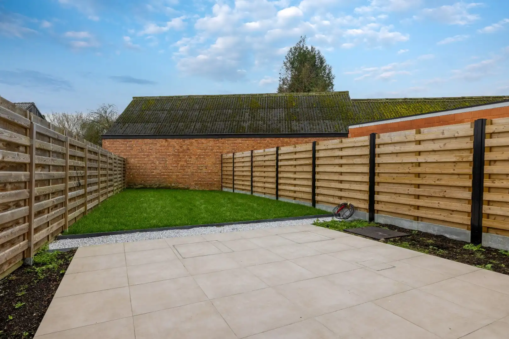 Recente woning met 3 slk, garage, terras tuin en zonnepanelen  foto 19