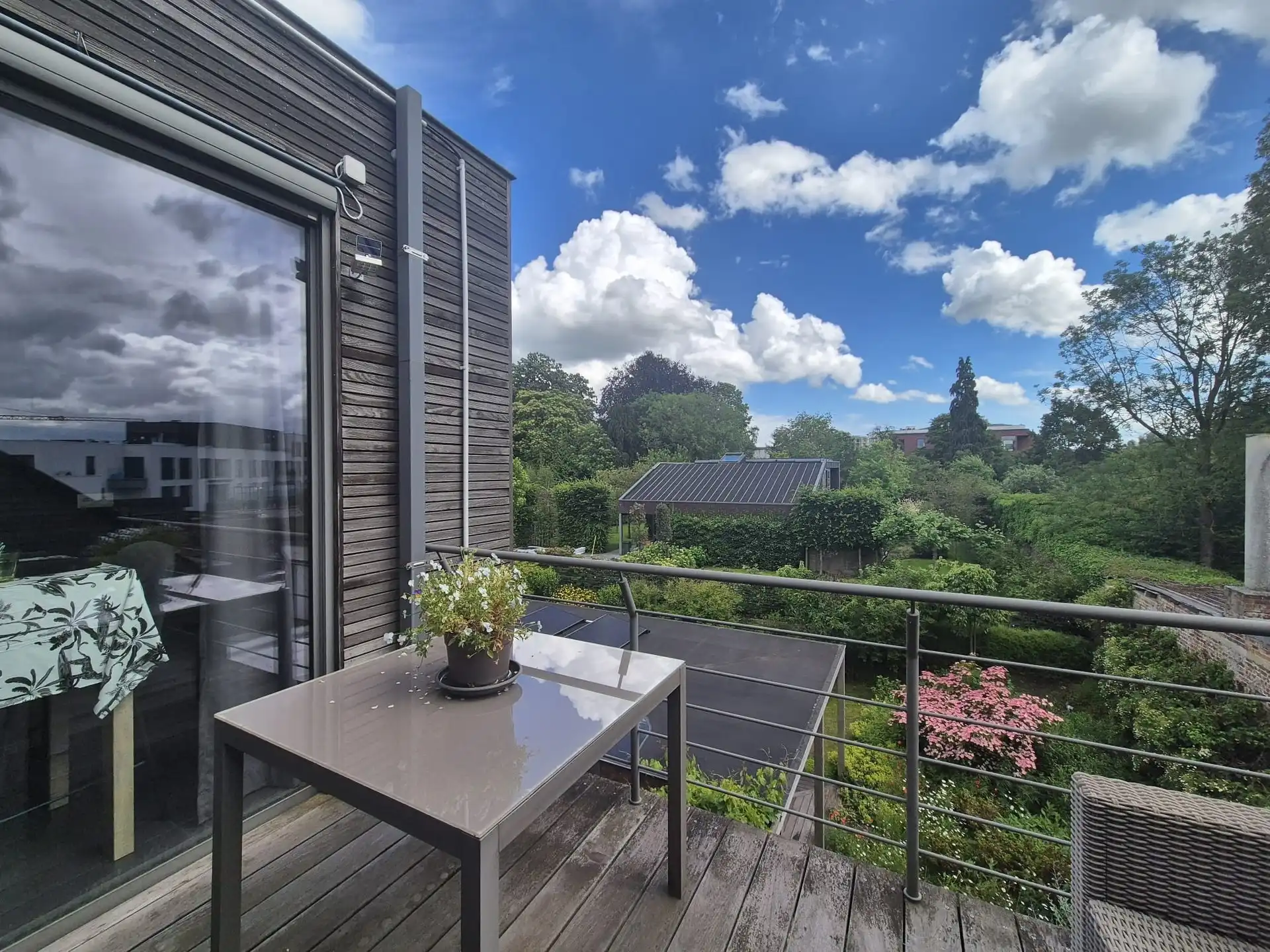 Zeer mooi en comfortabel appartement gelegen op tweede verdieping rechts van de residentie. foto 13