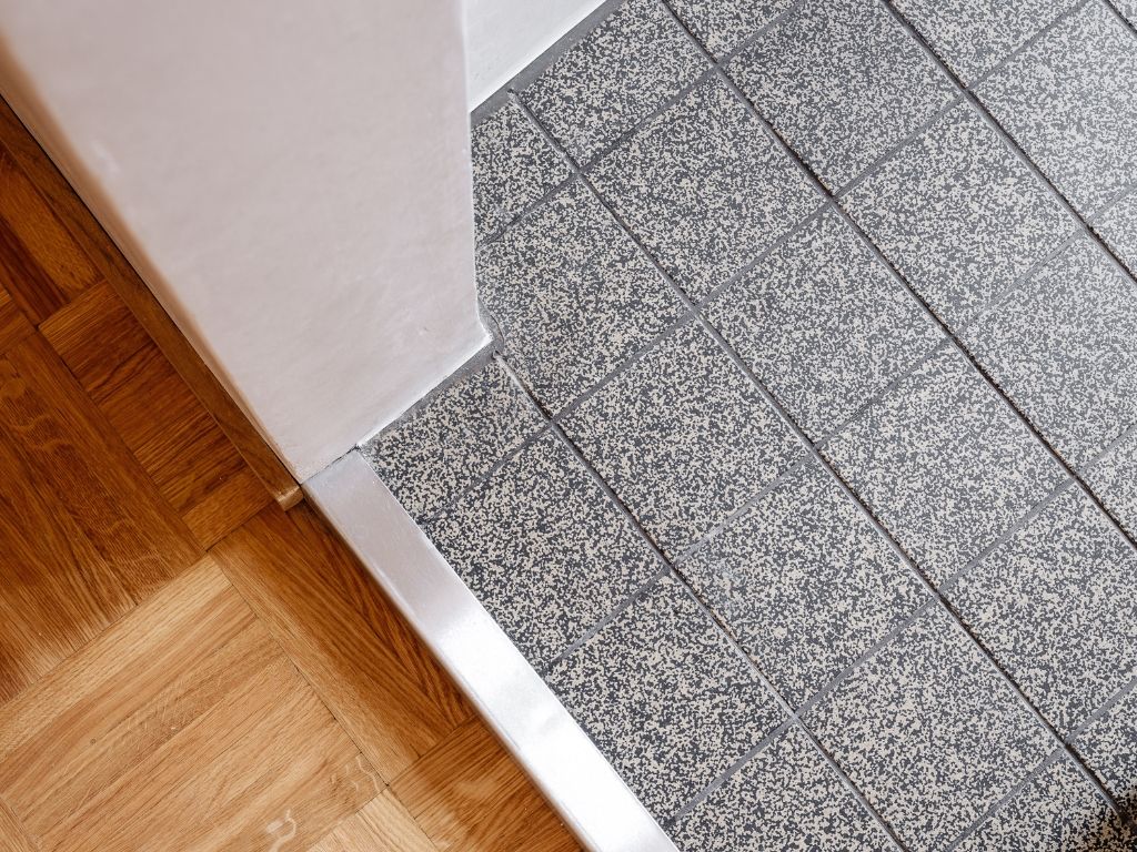 Bijzonder duplexappartement (240 m²) met vier slaapkamers, telkens met eigen sanitair en buitenruimte, gelegen in een kleinschalige residentie nabij het Zuid. foto 6