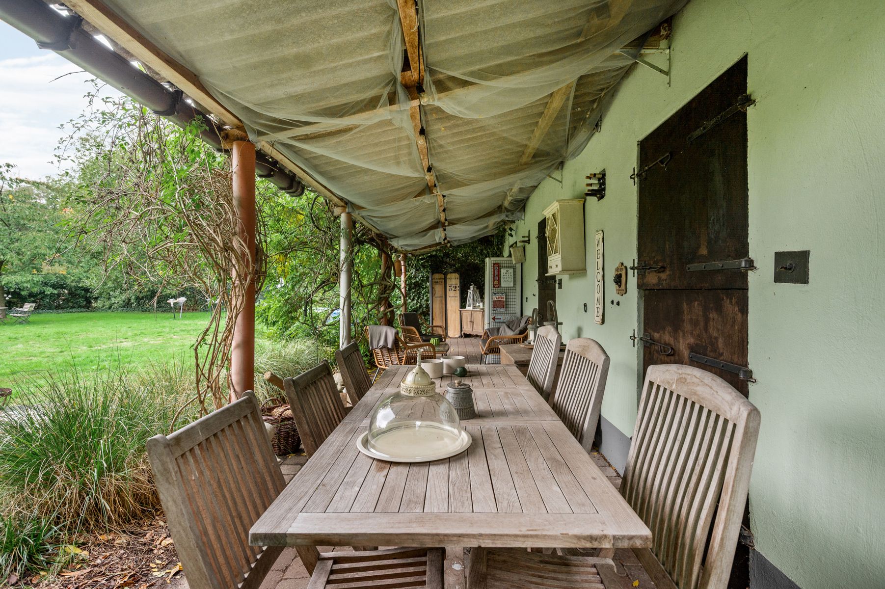 Ruime woning met grote tuin en garage op  1650m2 foto 24