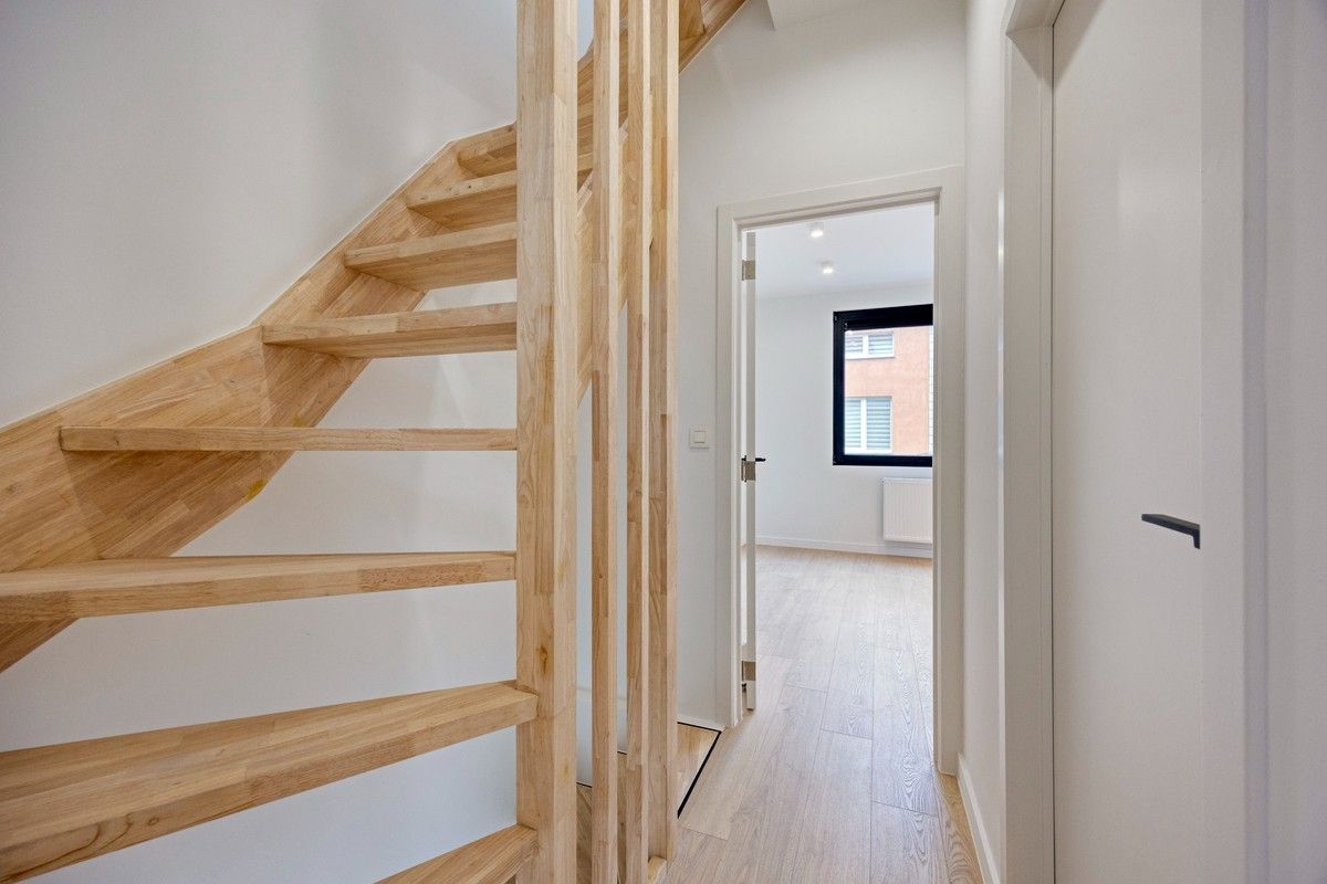 Gerenoveerde gezinswoning met ruim, hartje Ledeberg foto 13