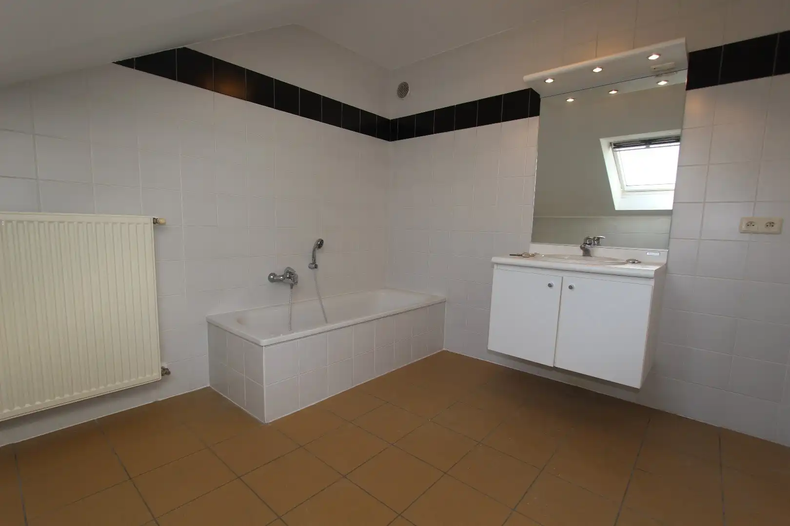 RUIM DUPLEX APPARTEMENT MET TERRAS foto 9