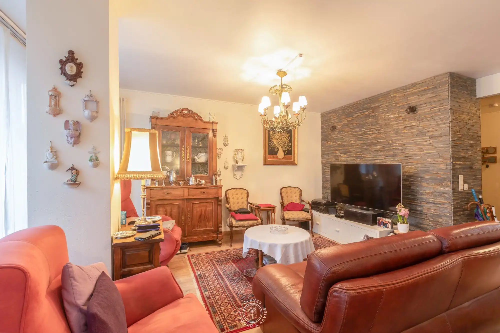 Ruim 3-slaapkamerappartement op interessante centrale ligging in Sint-Niklaas foto 2