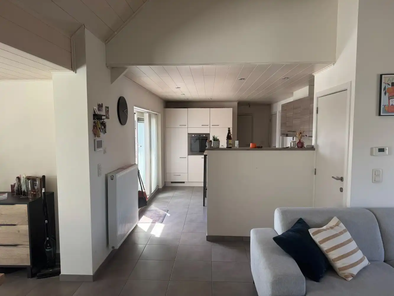 Appartement met 2 slaapkamers, terras en autostandplaats in centrum Paal foto 6