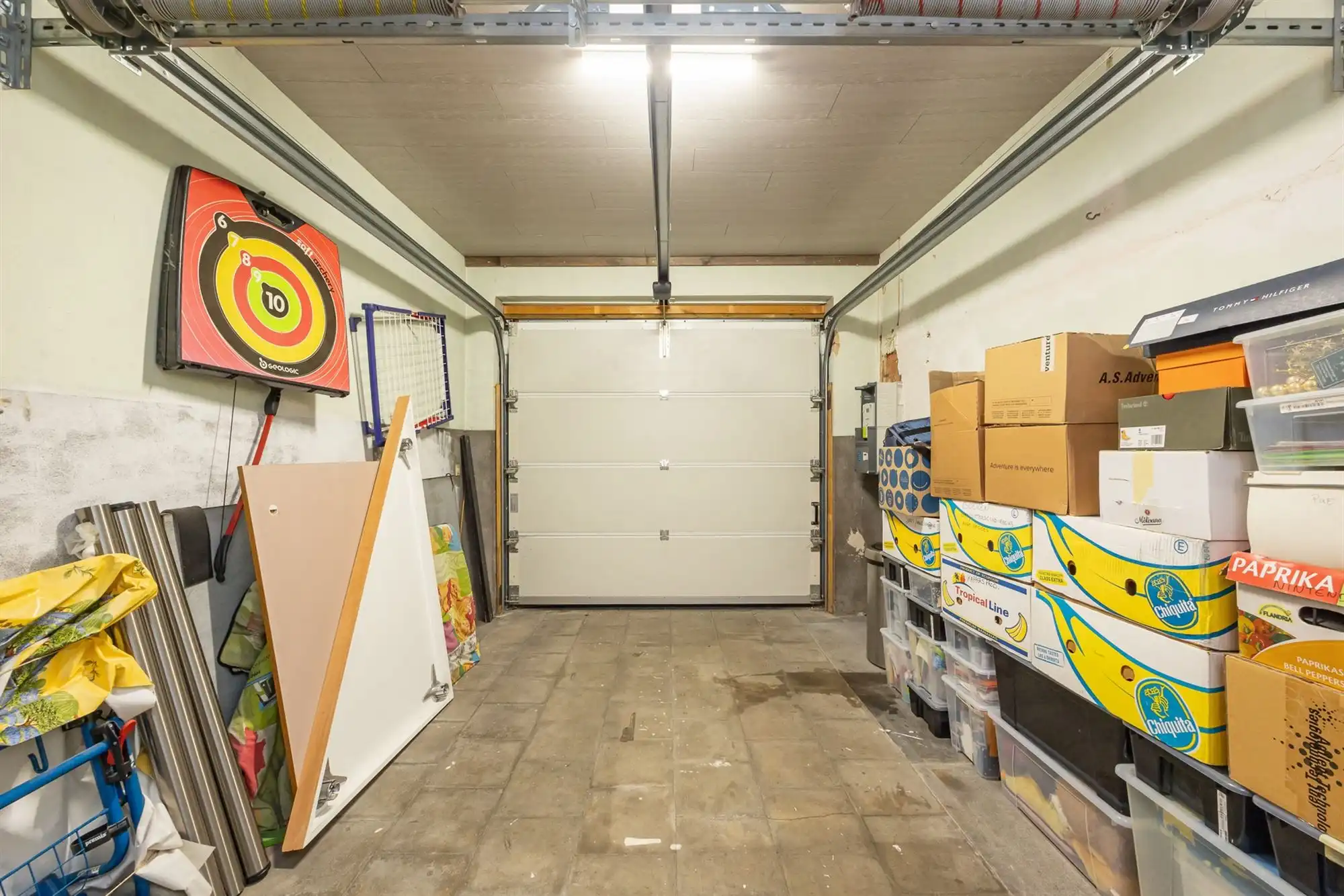 Gedeeltelijk gerenoveerde tweewoonst met tuin en garage foto 26