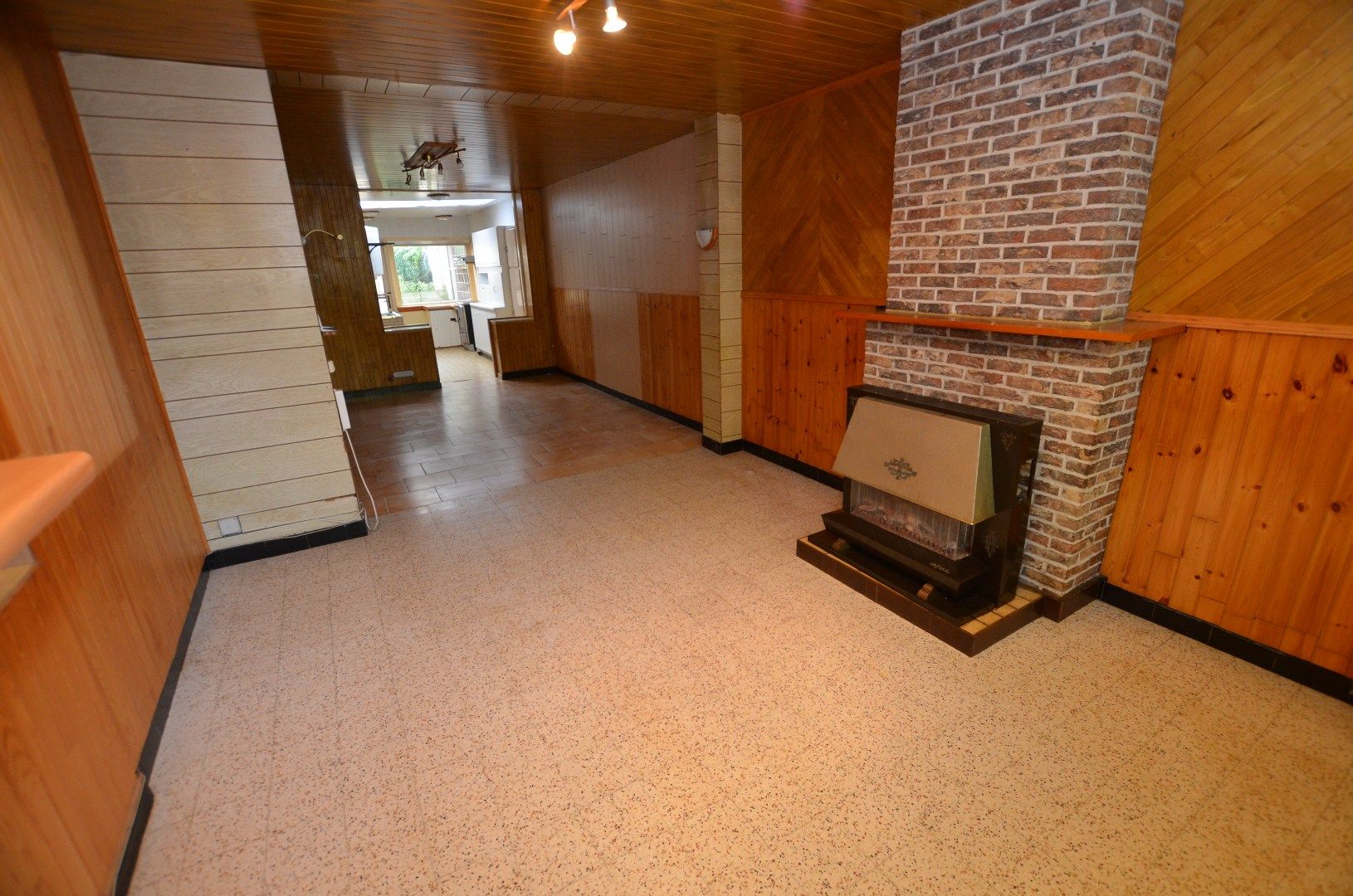 Te renoveren woonhuis met tuin  foto 5