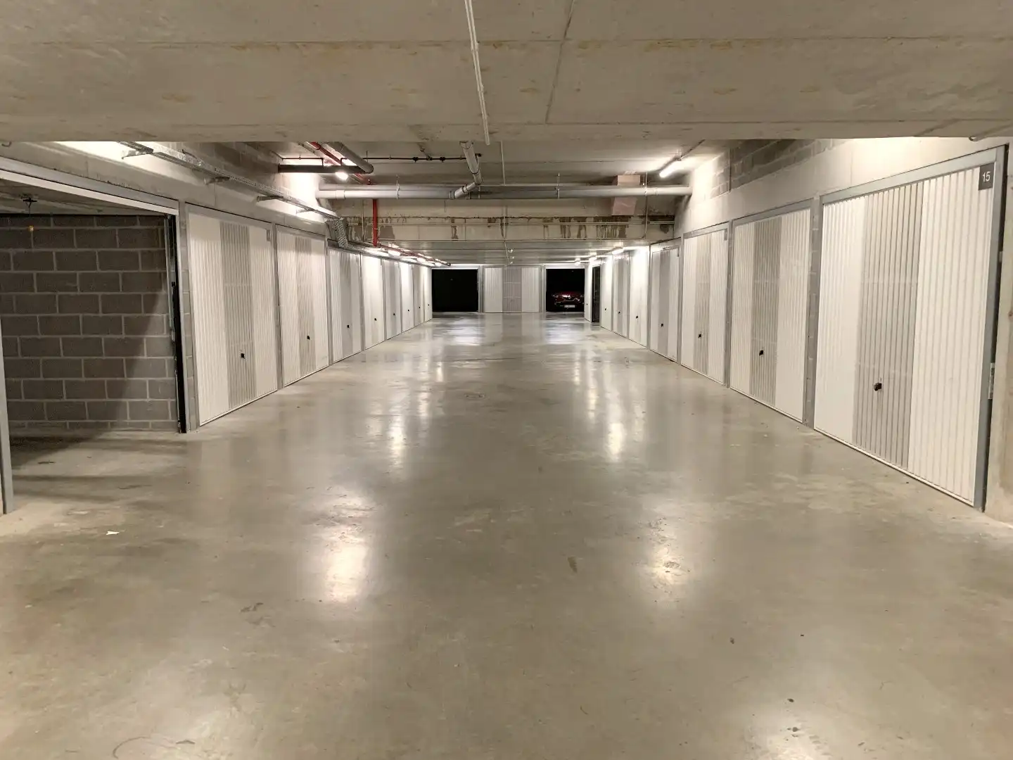 Garagebox G15 Theresianenhof Brugge centrum  foto 7