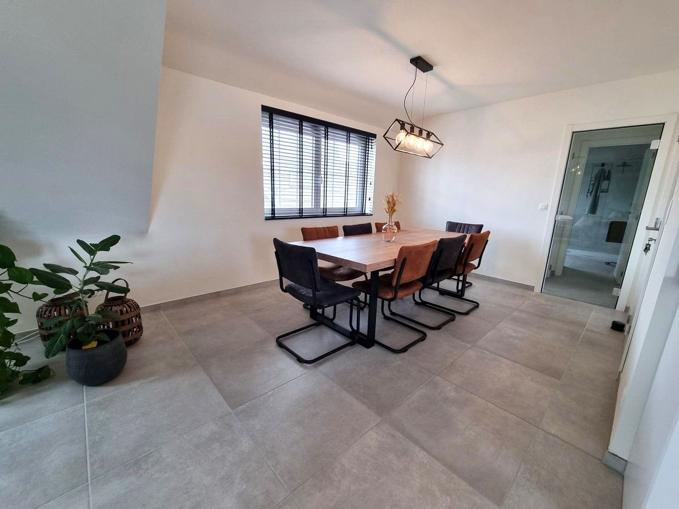 Ruim dakappartement van 95m² met zonnig, groot terras, kelderberging en parkeerplaats ondergronds. foto 7
