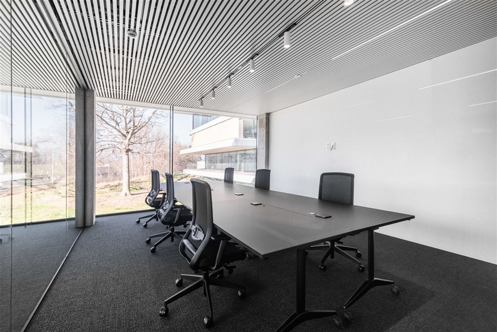 Kantoorruimtes van 12 tot 35m² te huur foto 6