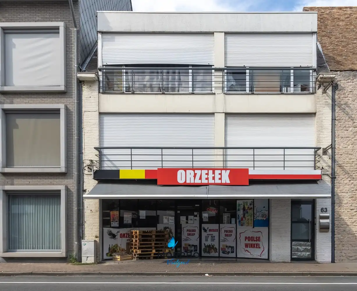 Te koop in Torhout : 364 m² vol mogelijkheden: handel, wonen of investeren foto 9