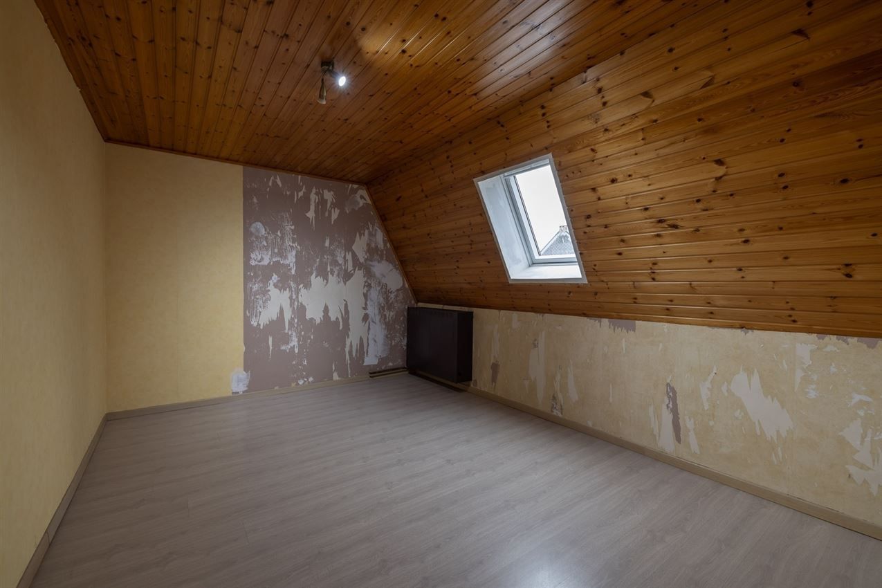 Ruim huis met praktijkruimte en 4 slaapkamers foto 29