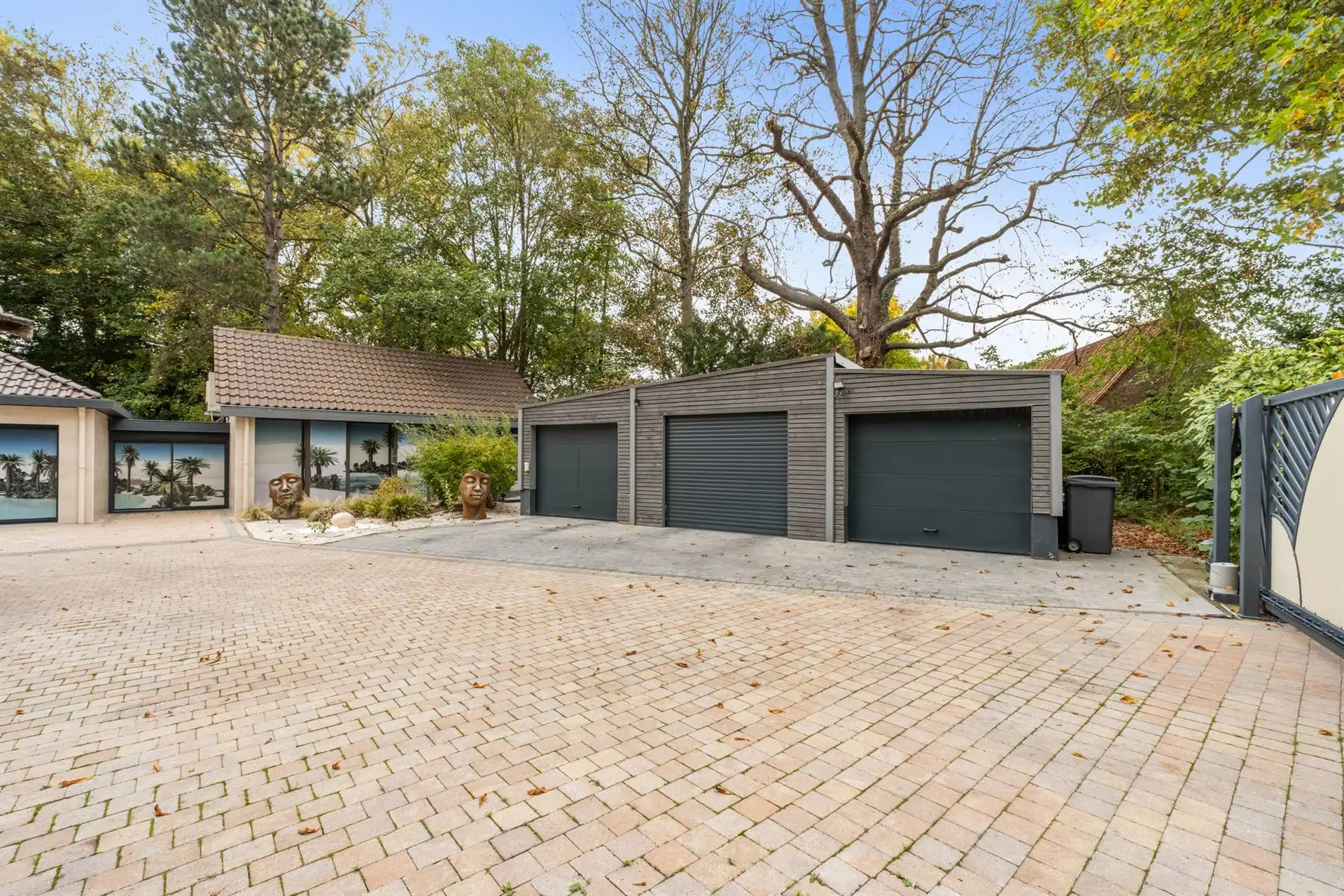Mooi gelijkvloerse villa foto 4