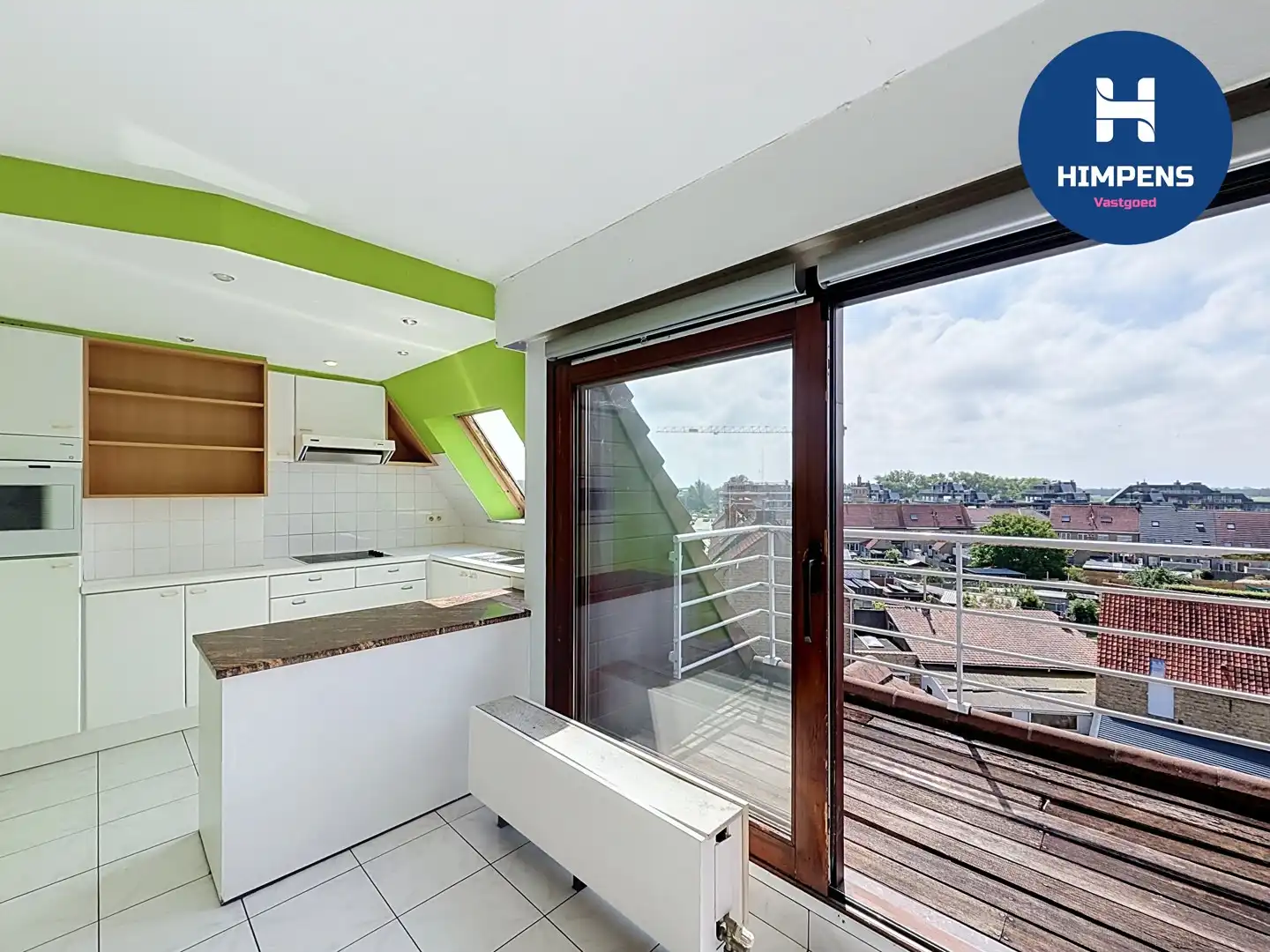 Te koop – Appartement inclusief ruime garage in Nieuwpoort foto 4