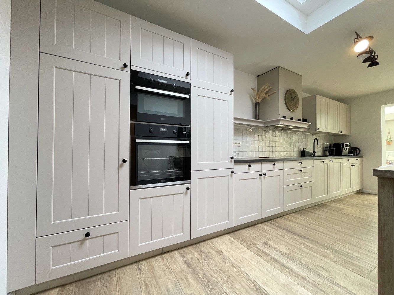 Verrassend ruime en volledig gerenoveerde woning met 3 slaapkamers en tuin foto 6