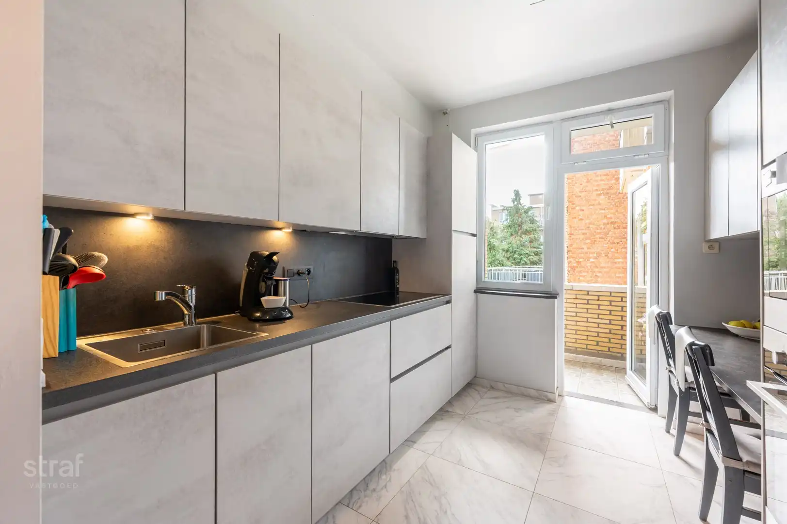 Ruim en instapklaar appartement met 2 slaapkamers foto 4