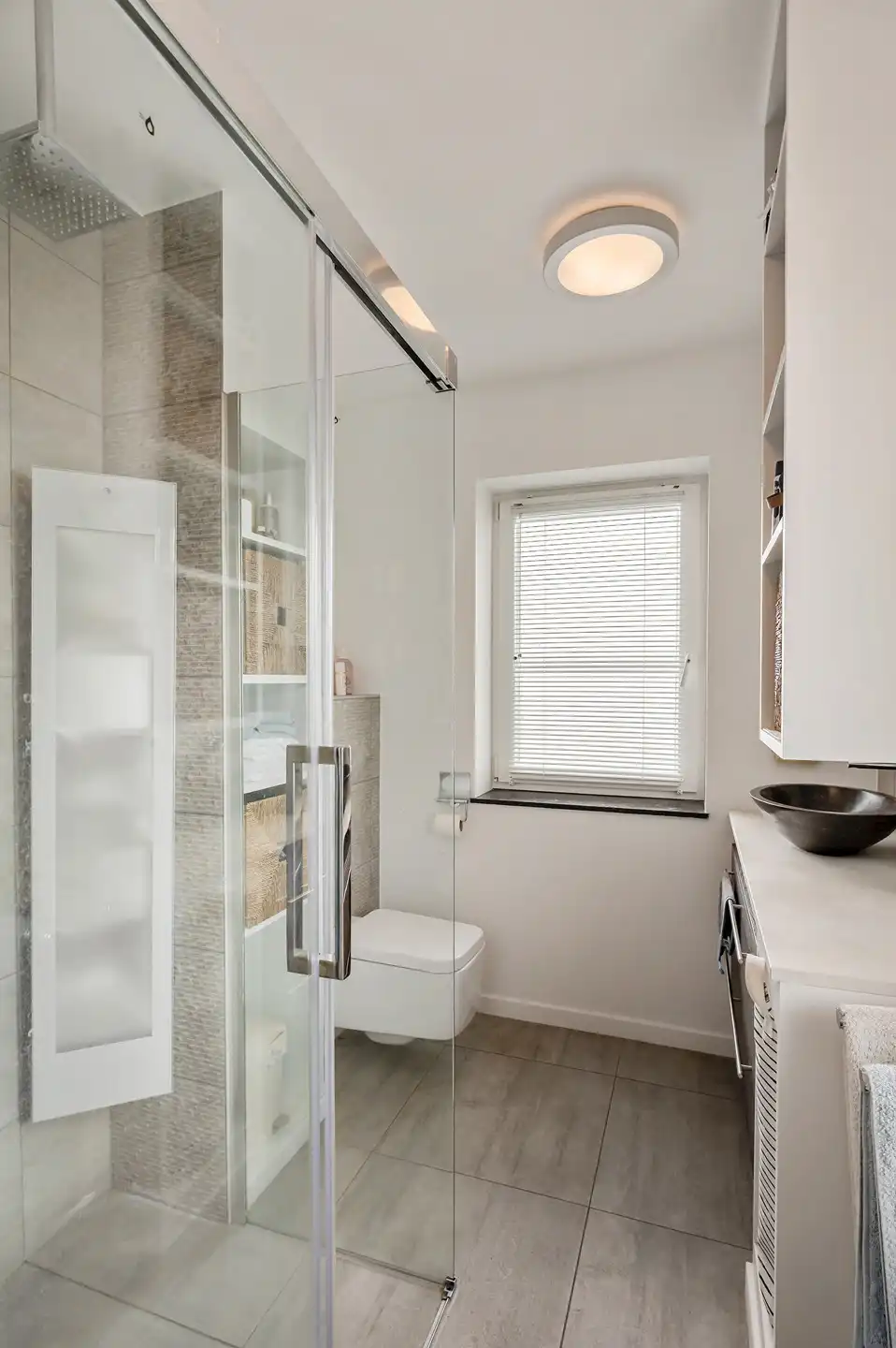 Moderne EPC A-villa op toplocatie nabij scholen en station, met prachtige tuin en privacy foto 31