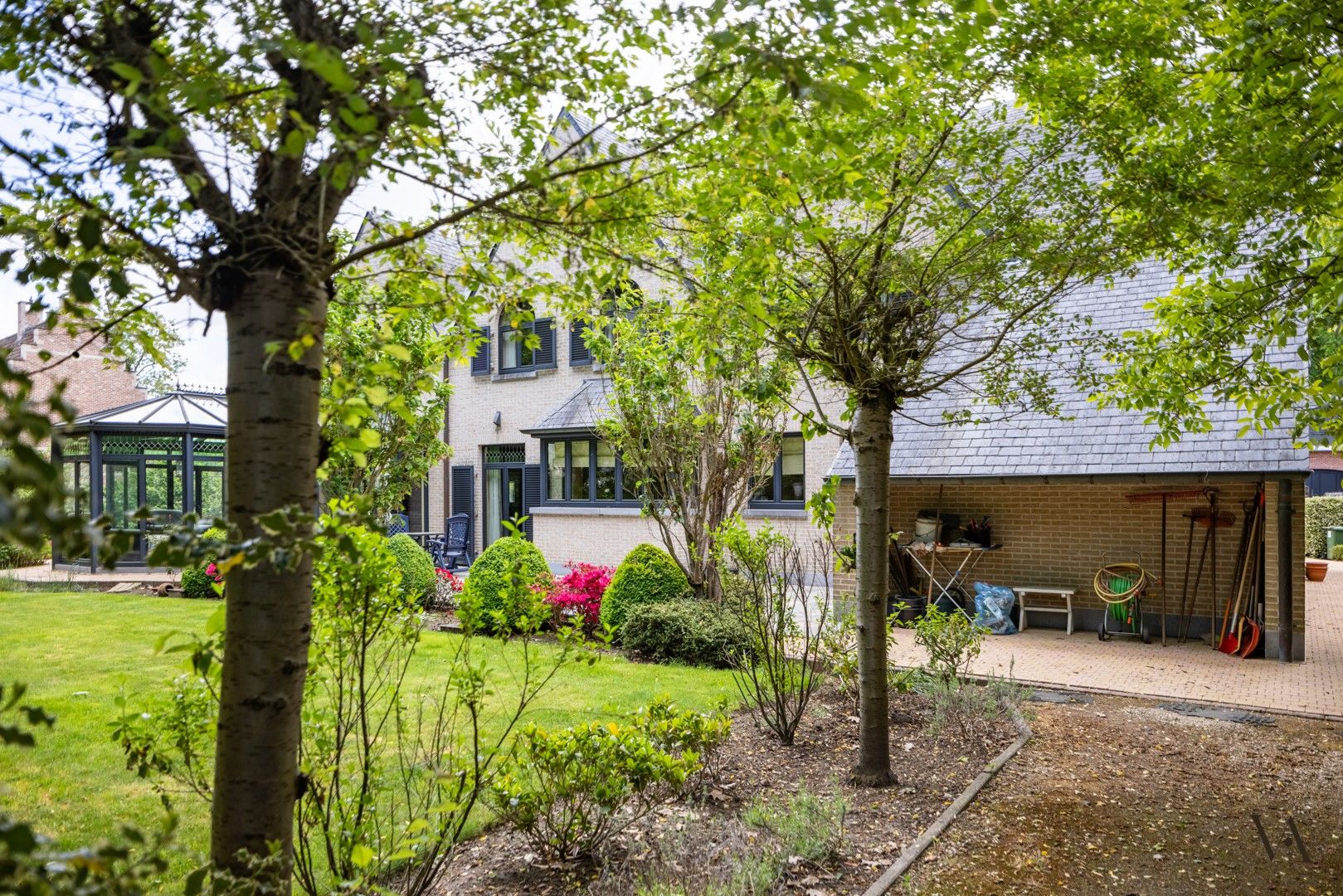 Zeer ruime klassieke villa op prachtig perceel in Hoog-Linden foto 19
