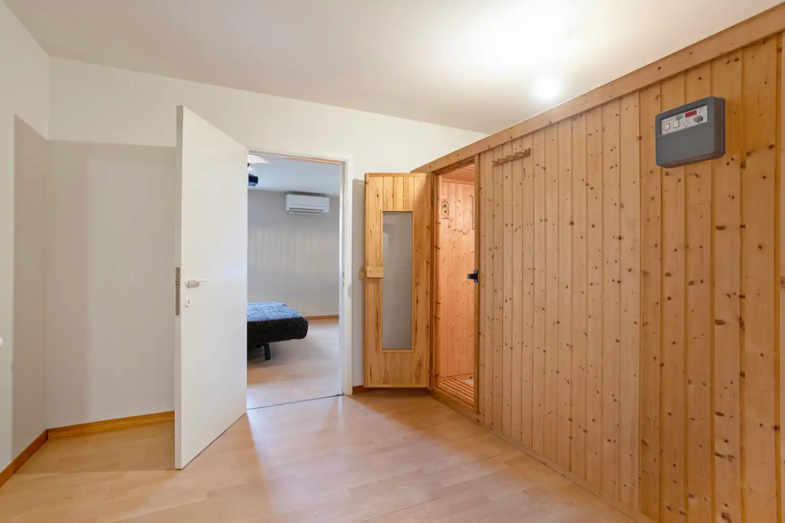 MULTIFUNCIONELE woning met mogelijkheden voor een praktijk foto 12