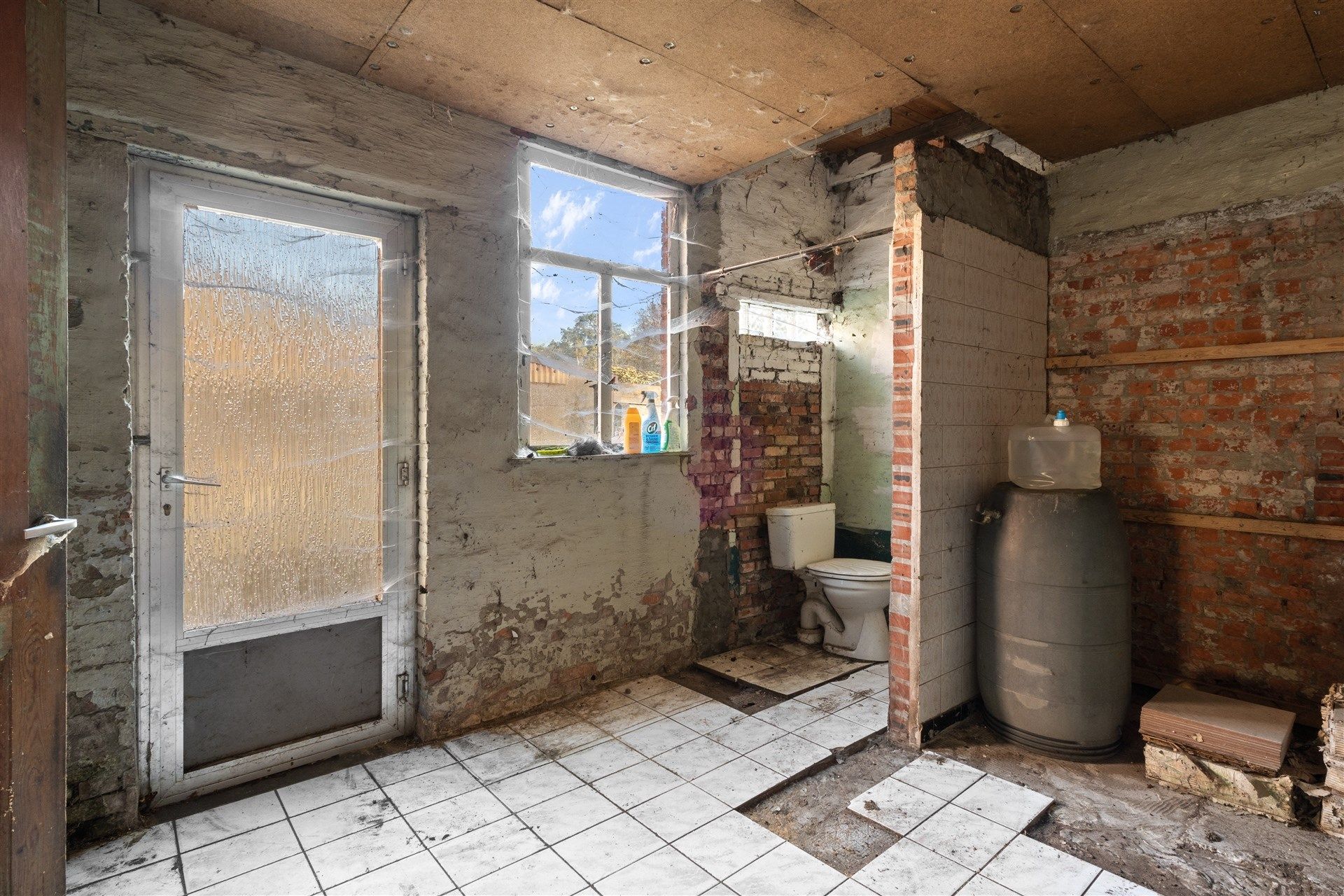 Op te knappen woning op 500m² foto 10