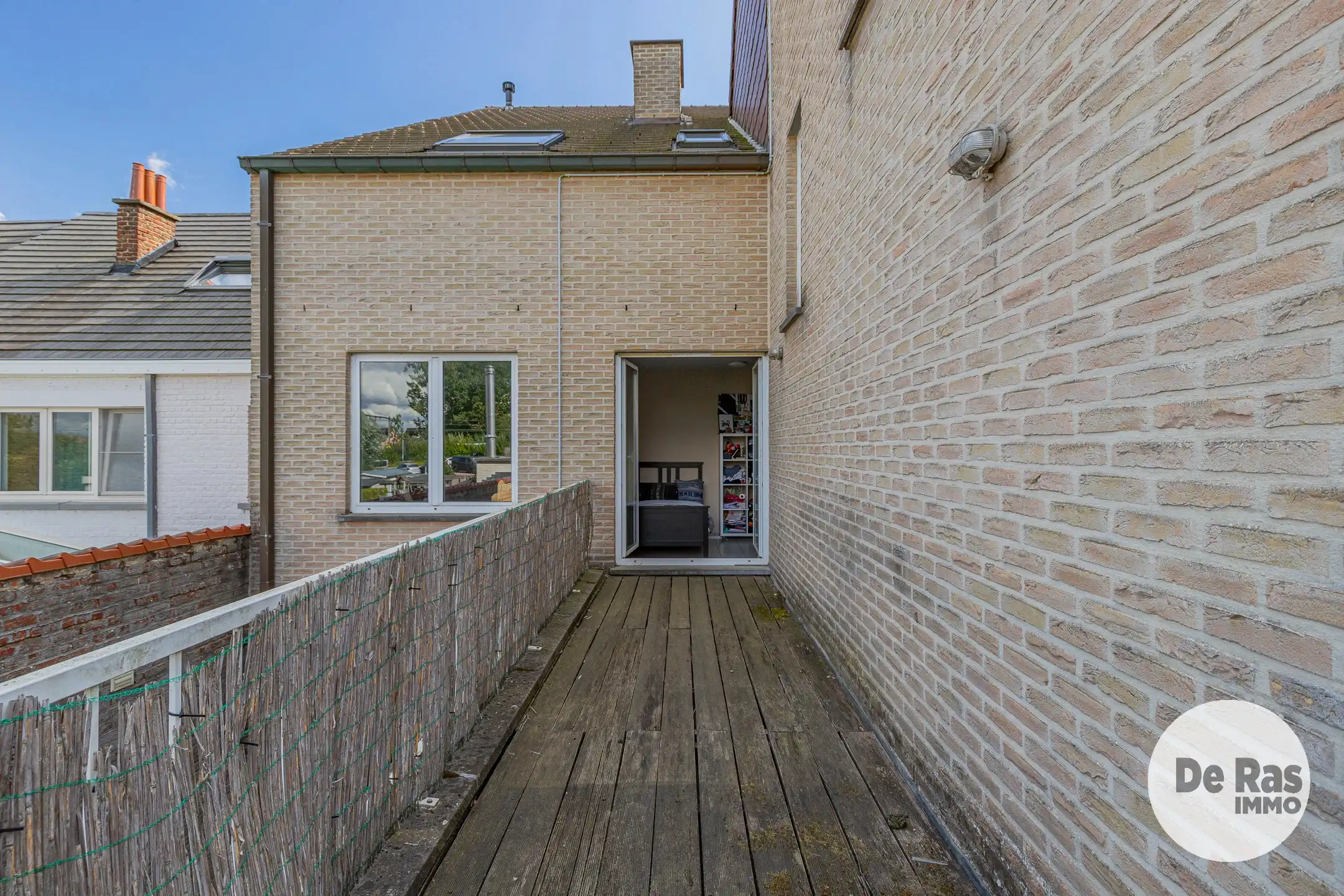 HAALTERT -  App met twee slaapkamers, terras en garage! foto 12