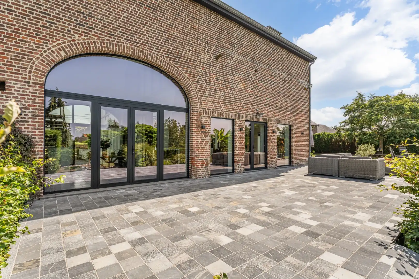 Karaktervolle gerenoveerde hoeve met 576 m² woonoppervlakte op 28a 02ca in Landen-Walshoutem. foto 38