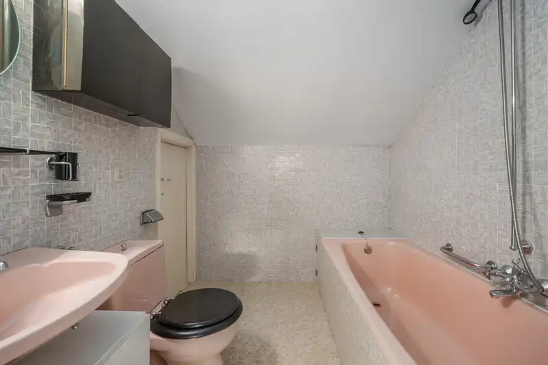 Te renoveren villa, ideaal geschikt voor bijberoep met veel ruimte en grote tuin in centrum Beveren opp 837 m² foto 13