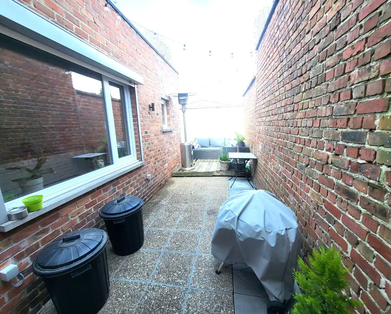 Volledig gerenoveerde woning...properder dan een apotheek... foto 16