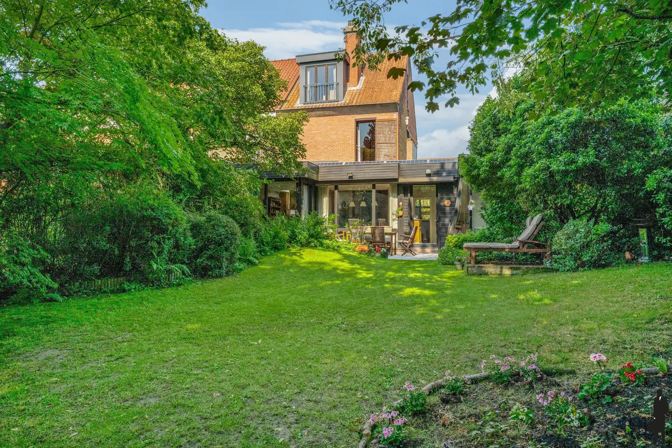 Karaktervolle HOB met prachtige tuin op absolute toplocatie foto 17