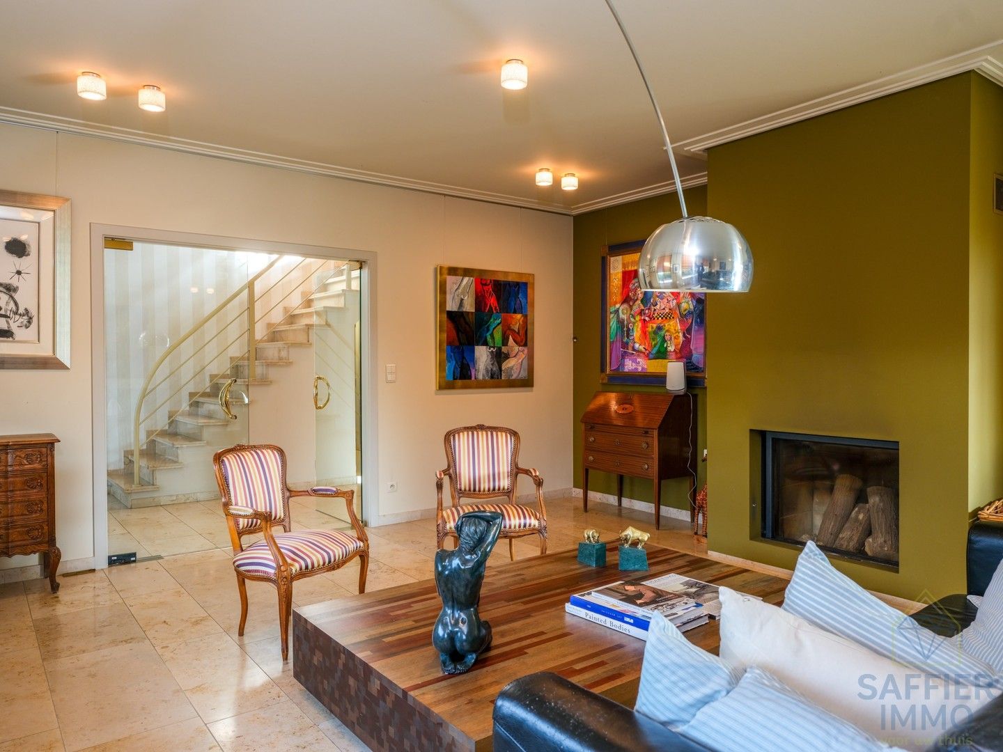 Ruim gebouw in amabachtzone met uitbreidingsmogelijkheden foto 10